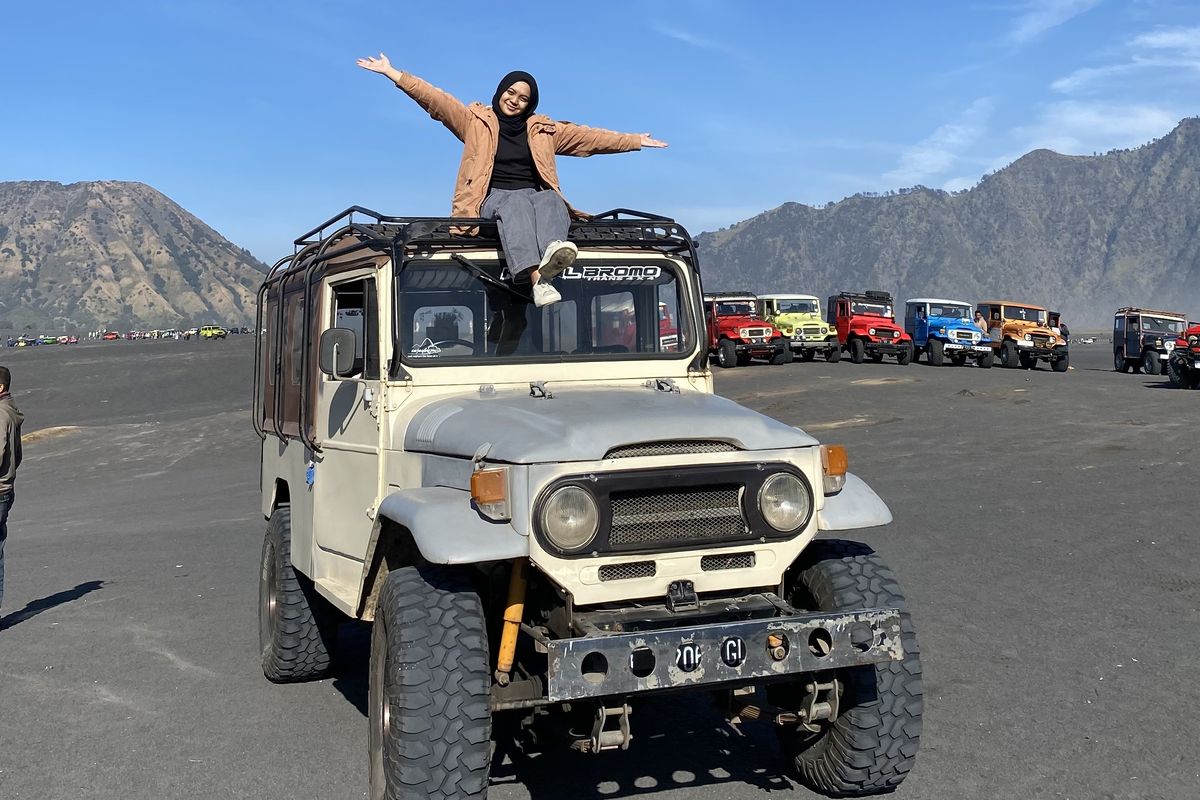Gunung Bromo Kembali Ramai, 1.145 Wisatawan Datang di Hari Pertama Pasca-Karhutla