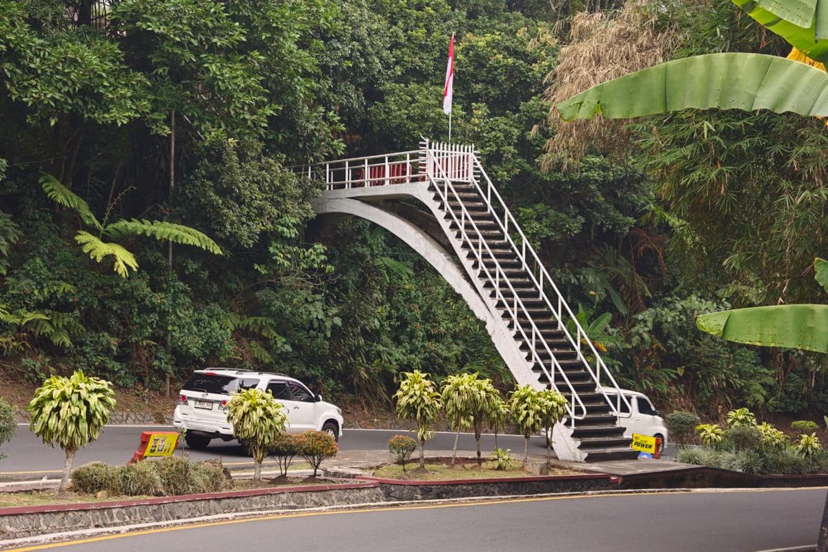 Cerita Jembatan Riung Gunung Puncak Bogor, Ternyata Akses Vila Bersejarah Era Soekarno