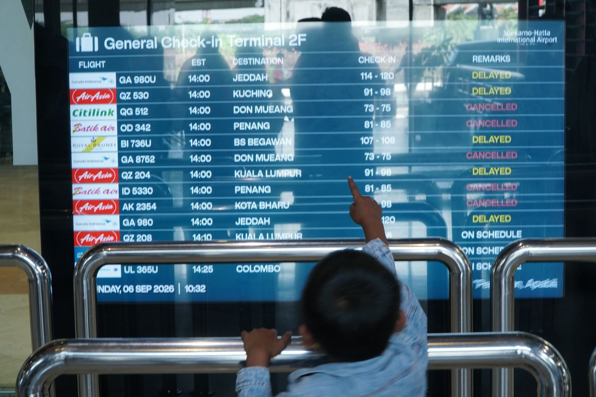 Bandara Soetta Ditutup hingga 23.59 WIB, Imbas Erupsi Anak Krakatau